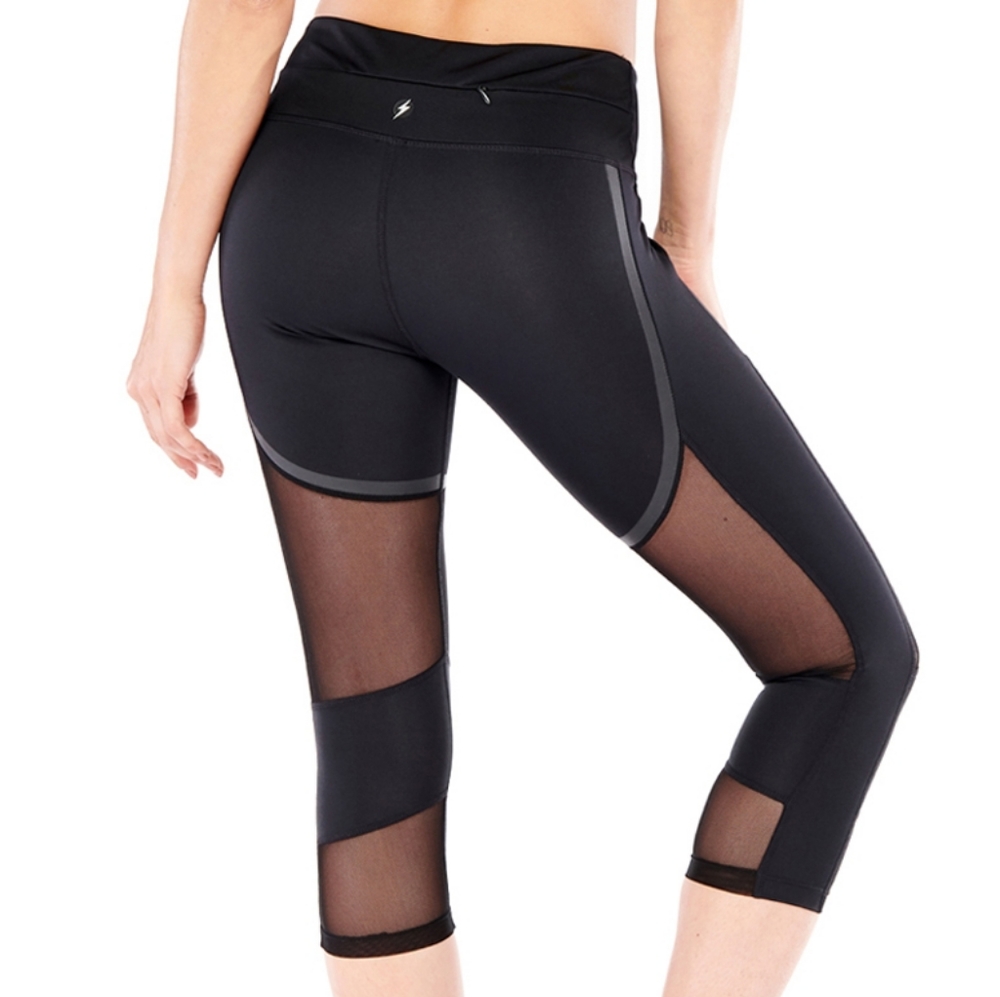 NWT Electric Yoga Black Capri Leggings - Picture 3 of 4
